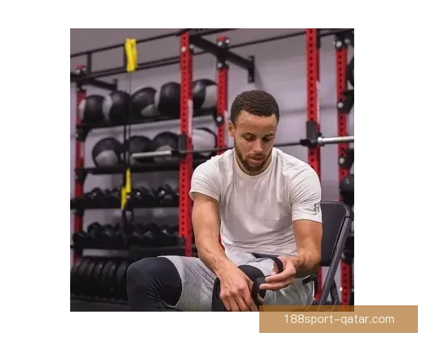 勇士迎利好库里训练强度提升接近合练回归穆迪恢复顺利下周复查在即